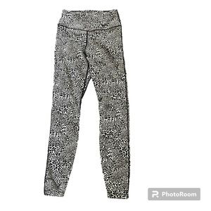 Nike One Luxe Printed Leggings Size XS Animal Print Leopard Mid Rise